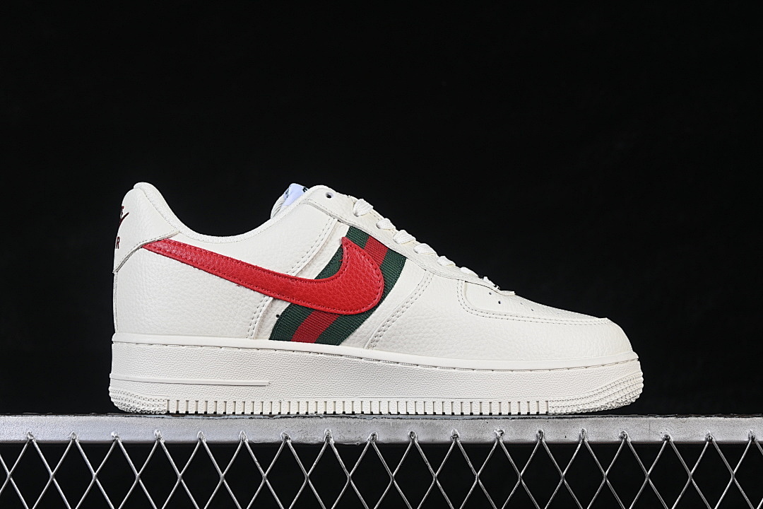 Nike [XY9025-015]-[AIR FORCE 1 07 LOW CASUAL SNEAKERS WHITE/RED/GREEN]-[WOMAN:36-39]-[MAN:40-45] - Image 16