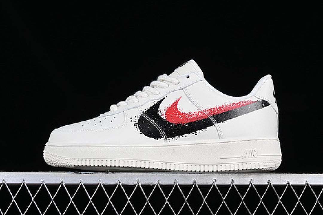 Nike [FD0660-300]-[AIR FORCE 1 07 LOW WHITE/BLACK/RED]-[WOMAN:36-39]-[MAN:40-45], photo 1