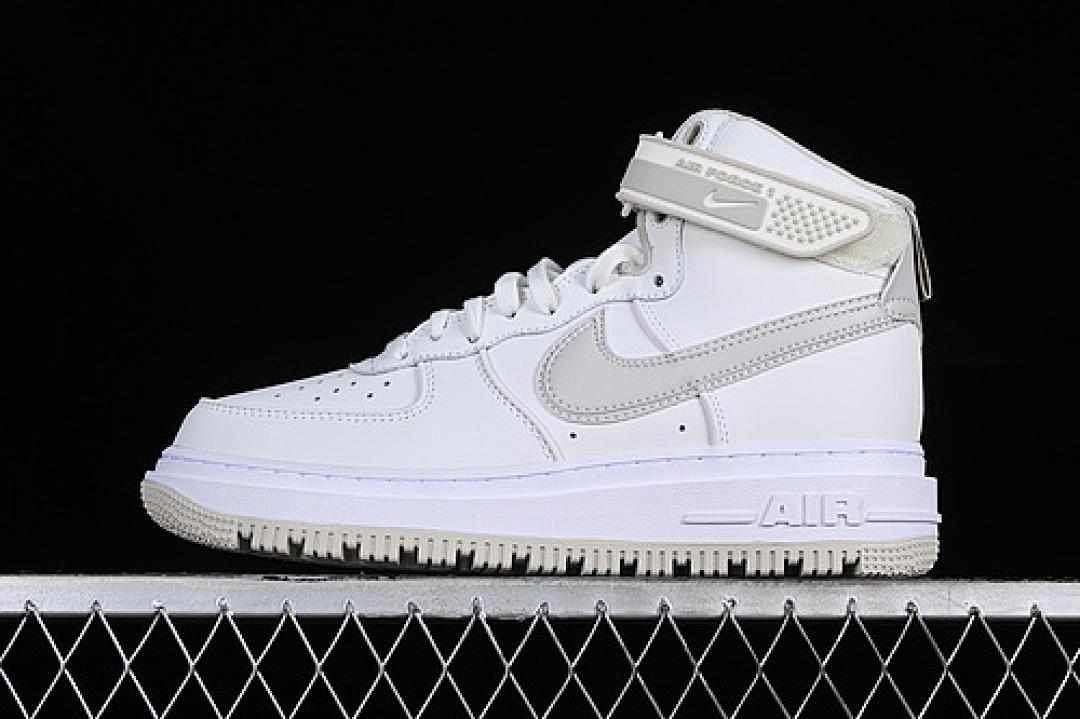 Nike [DA0418-100]-[AIR FORCE 1 07 BOOT WHITE/GREY]-[WOMAN:36-39]-[MAN:40-45], photo 1