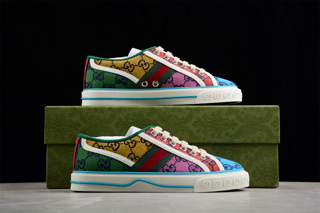 Gucci [GU*CCI TENNIS 1977 PRINT SNEAKER RED/PINK/GREEN/YELLOW]-[WOMAN:35-39]-[MAN:40-44] - Image 2