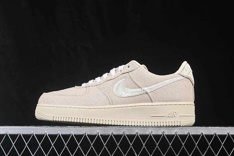Nike AIR FORCE 1 07 LOW CASUAL SNEAKERS LIGHT WHEAT/WHEAT · CZ9084-200, photo 1