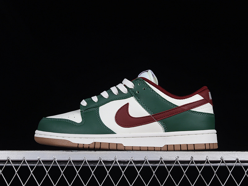 Nike SB DUNK LOW GORGE GREEN/WHITE/TEAM RED/GUM MEDIUM BROWN · FB7160-161, photo 1