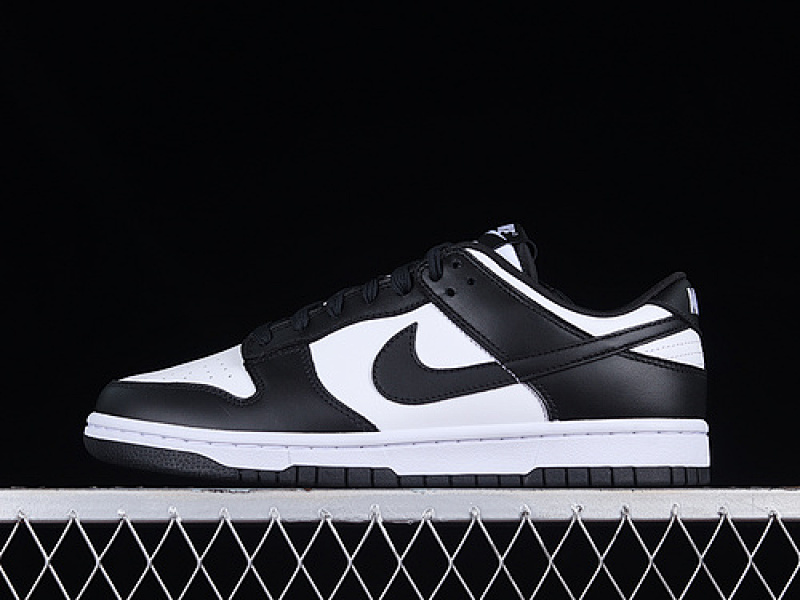 On Running Nike SB DUNK LOW WHITE/BLACK/WHITE · DD1391-100, photo 1