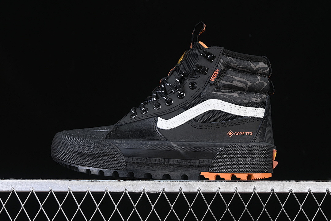 HIGH TOP OUTDOOR CASUAL SHOES BLACK/ORANGE/WHITE · VN0A5I1110K, photo 1