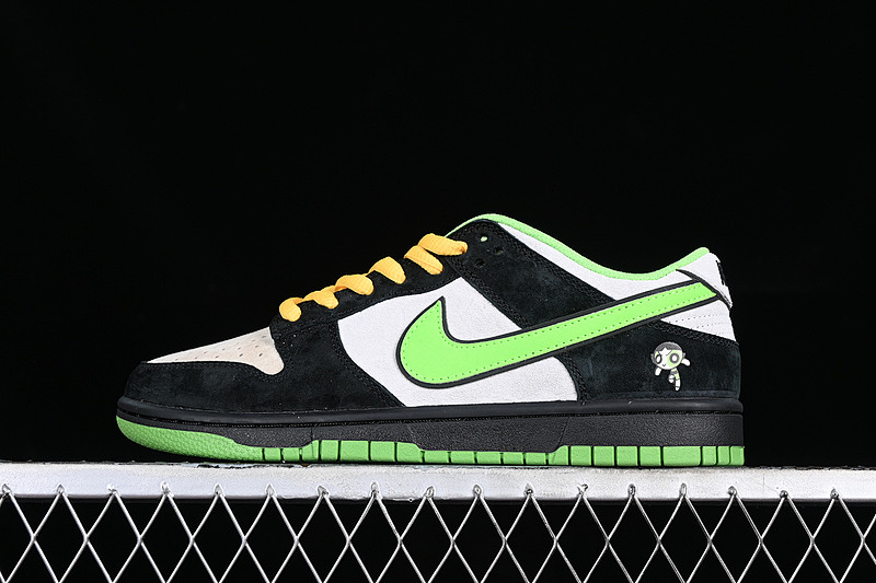 Nike THE POWERPUFF GIRLS X DUNK SB LOW WHITE/BLACK/GREEN · GP5532-063, photo 1