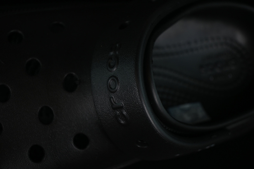 Crocs [CROCS CLASSIC CLOG BLACK]-[WOMAN:34-40] - Image 7