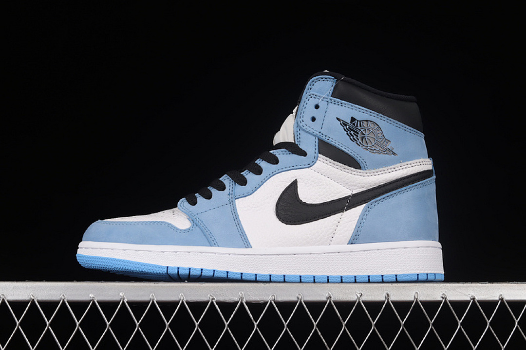Jordan [555088-134]-[AIR JORDAN 1 RETRO HIGH OG WHITE/UNIVERSITY BLUE/BLACK]-[WOMAN:36-39]-[40-47.5], photo 1