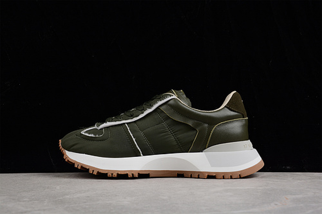 On Running On Running [Maison Margiela RUNNER SNEAKER GREEN/GREEN/GREEN]-[UNISEX:35-44], photo 1