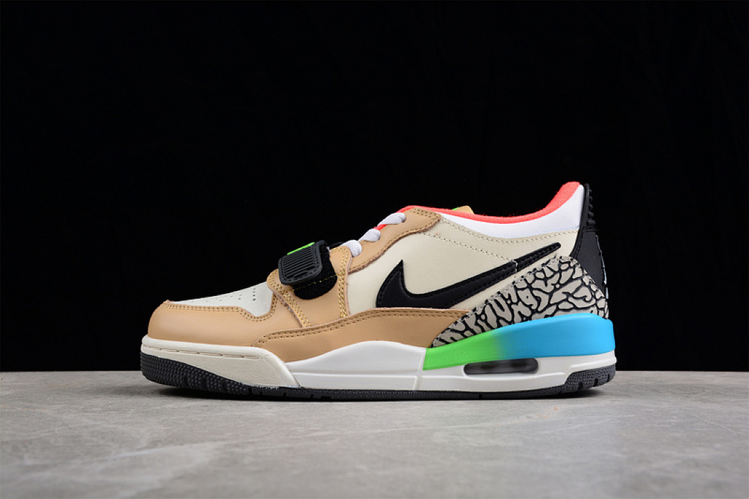 Jordan [DZ2763-101]-[AIR JORDAN LEGACY 312 LOW GRADIENTS WHITE/KHAKI/BLACK/GREEN]-[UNISEX:36-45], photo 1