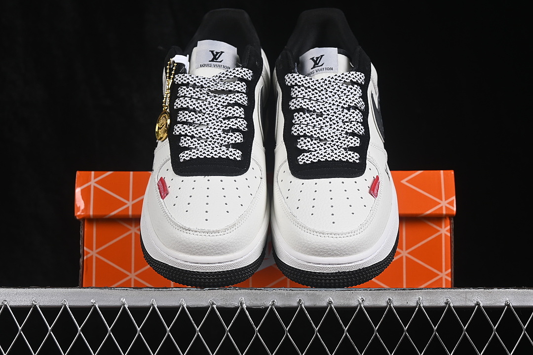 Nike [WY0655-107]-[AIR FORCE 1 07 LOW CASUAL SNEAKERS WHITE/BLACK/WHITE]-[WOMAN:36-39]-[MAN:40-45] - Image 13