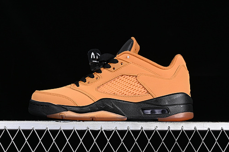 Jordan AIR Jordan RETRO LOW BLACK/YELLOW · DA8016-700, photo 1