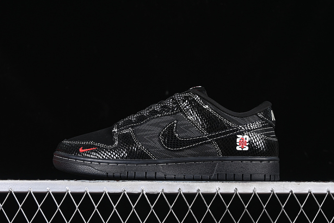 Unbranded [CH8311-233]-[SB DUNK LOW BLACK/SILVER]-[WOMAN:36-39]-[MAN:40-45], photo 1