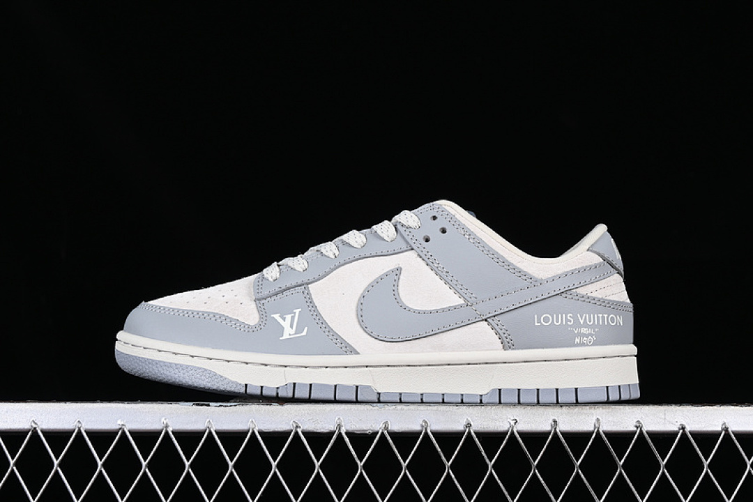 Unbranded [FC1688-115]-[SB DUNK LOW L*V WHITE/ATHENS ASH]-[WOMAN:36-39]-[MAN:40-45], photo 1