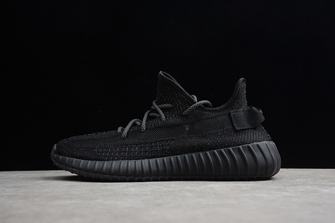 Adidas Adidas YEEZY BOOST 350 V2 STATIC REFECTIVE BLACK/BLACK · EF2368, photo 1