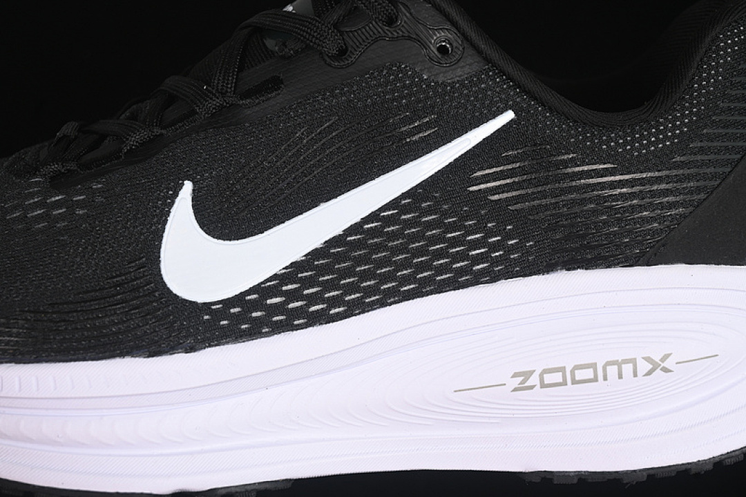 Nike [HM6803-007]-[AIR ZOOM VOMERO 18 WHITE/BLACK]-[WOMAN:36-39]-[MAN:40-45] - Image 9