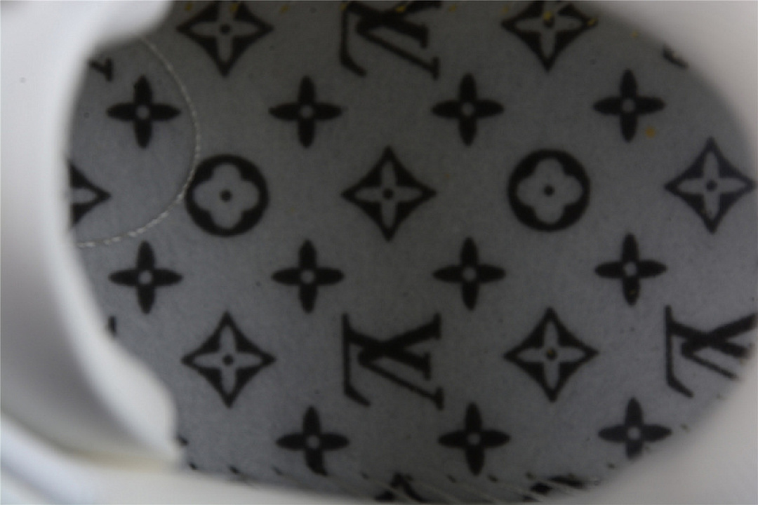 Louis Vuitton [L*V LOW TRAINER SNEAKER WHITE/WHITE/WHITE]-[MAN:39-45] - Image 4