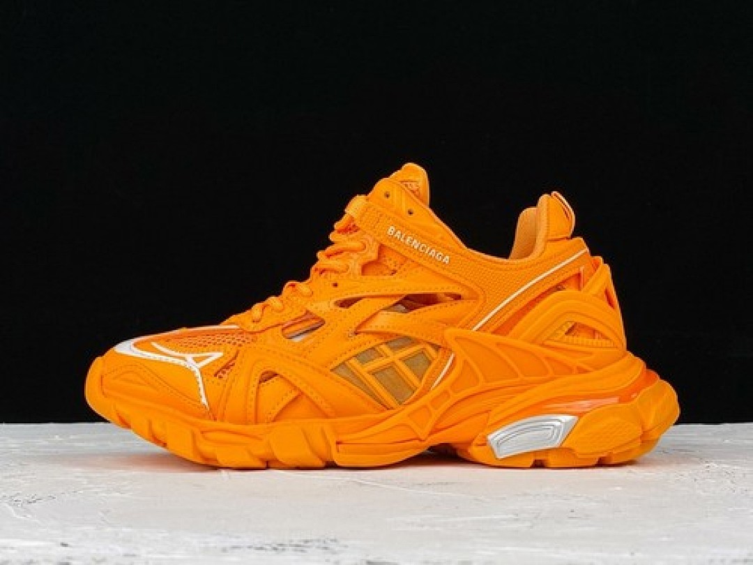 On Running [OK BA*LEN*CIAGA TRACK 2.0 SNEAKER ORANGE/ORANGE]-[WOMAN:35-39]-[MAN:40-45], photo 1