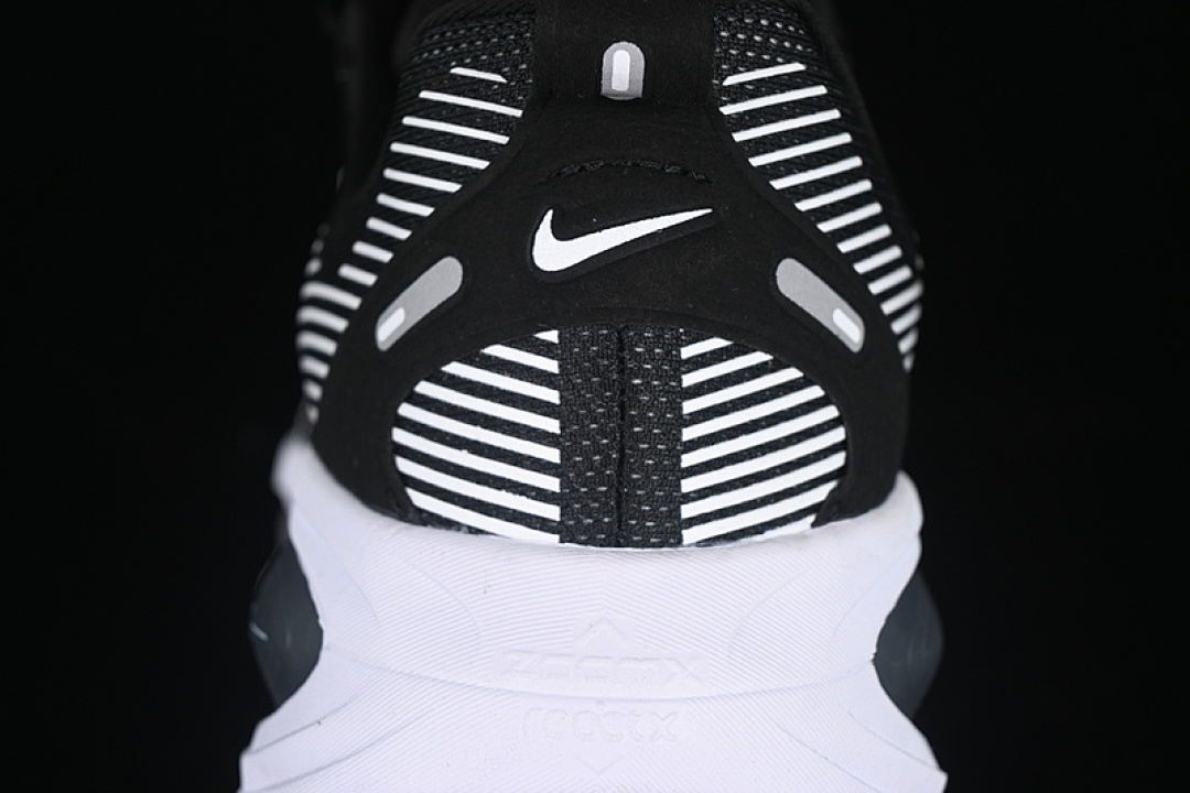 Nike [HM6806-007]-[AIR ZOOM VOMERO 18 BLACK/WHITE]-[WOMAN:36-39]-[MAN:40-45] - Image 7