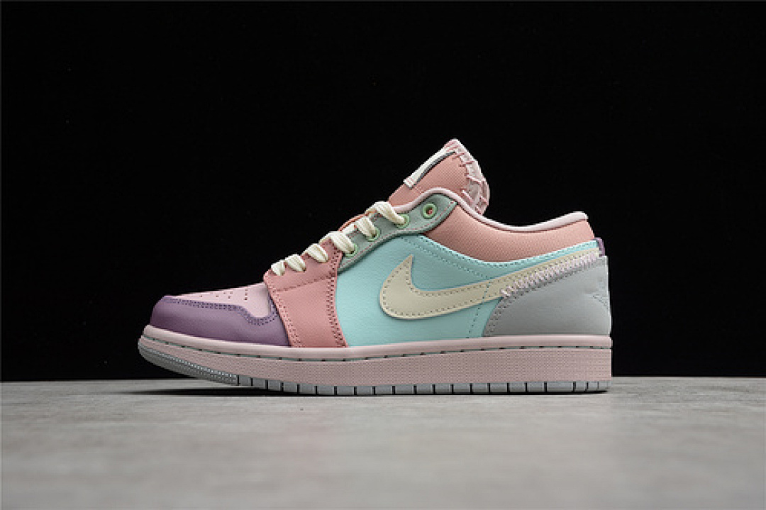 Jordan CJ AIR Jordan 1 LOW SE EASTER PASTEL CHAMPAGNE/COCONUT MILK · DJ5196-615, photo 1