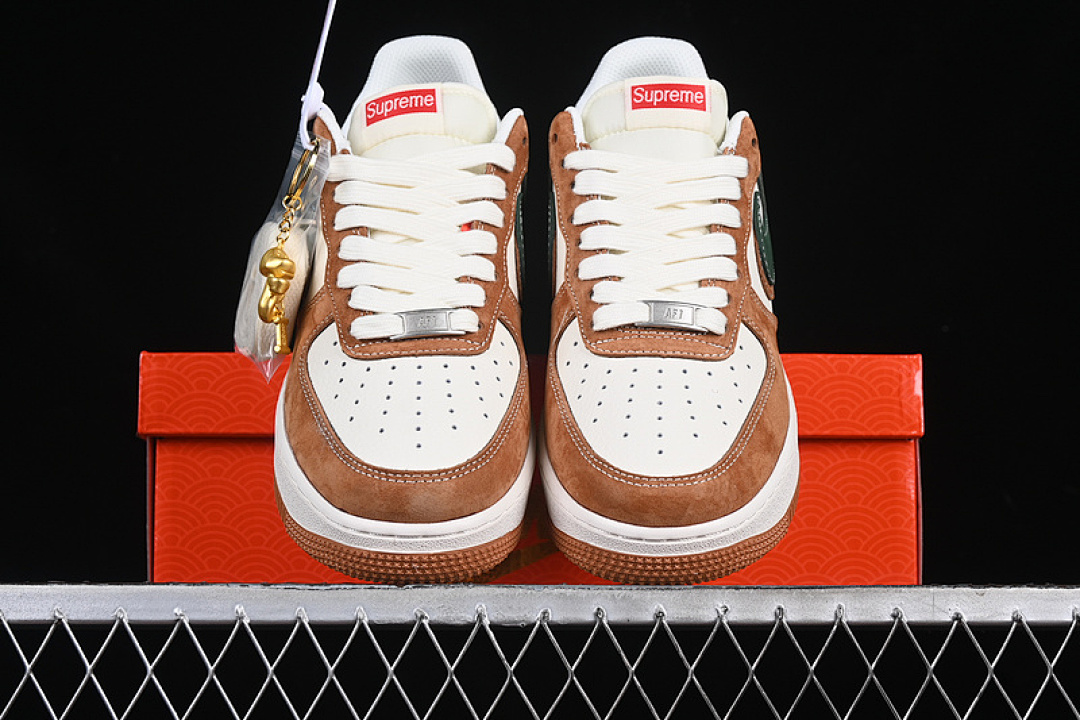 Nike [DM6688-025]-[AIR FORCE 1 07 LOW SUPREME WHITE/BROWN/GREEN/RED]-[WOMAN:36-39]-[MAN:40-45] - Image 13