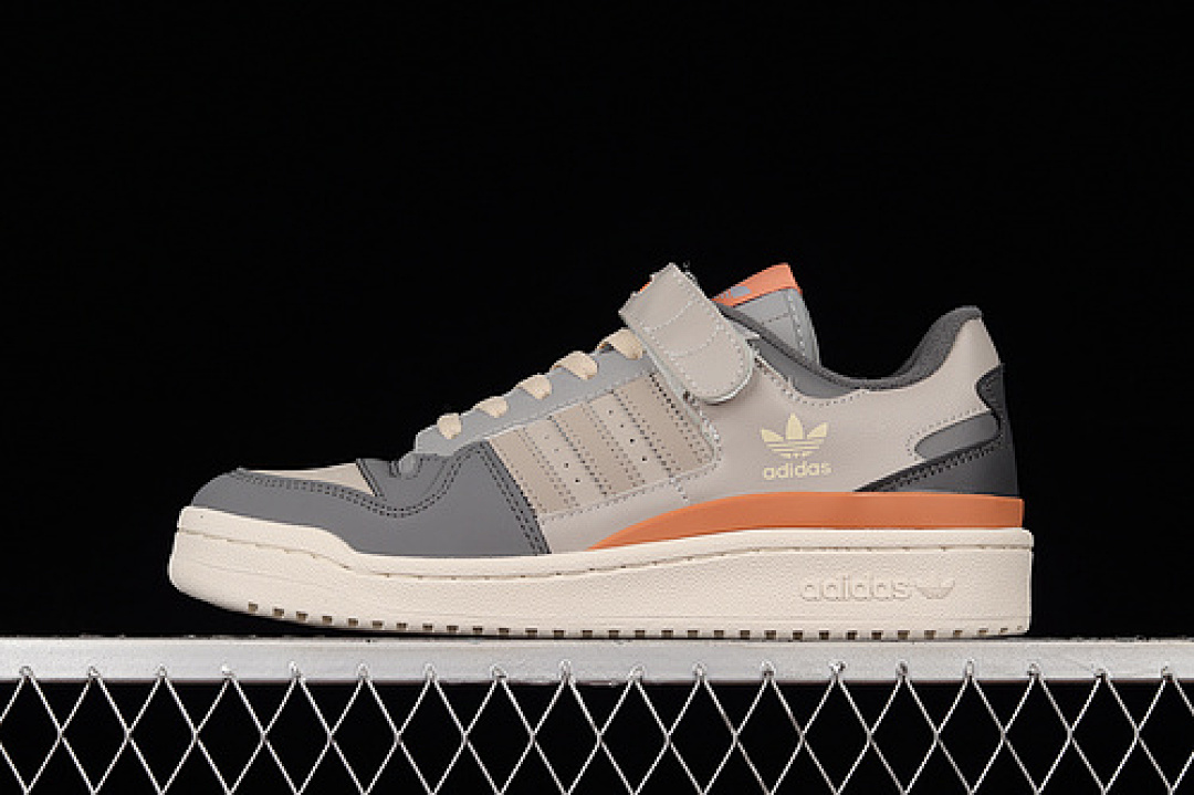 FORUM 84 LOW LIGHT GREY/DARK GREY/NAVY BLUE-BEIGE · GX4576, photo 1