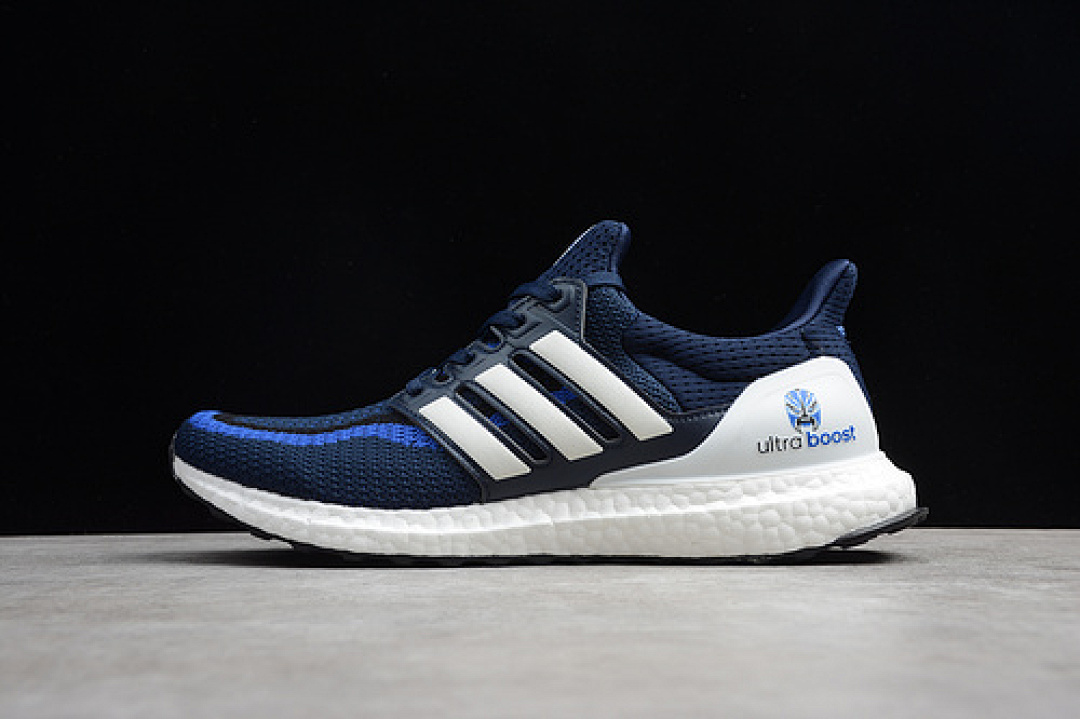 Unbranded [FW5230]-[ULTRA BOOST 4.0 SHOES CORE BLACK/BLUE/CLOUD WHITE]-[MAN:39-45], photo 1