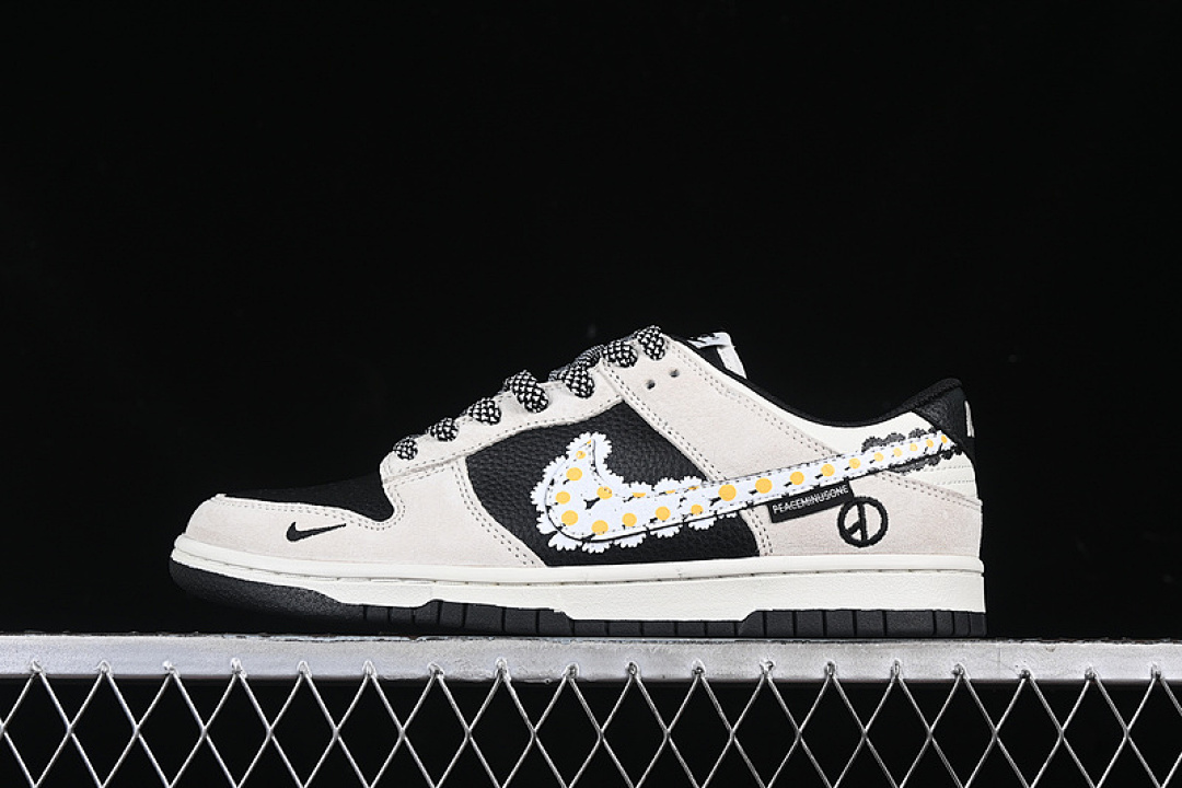Unbranded [DJ2024-073]-[SB DUNK LOW WHITE/GREY/BLACK]-[WOMAN:36-39]-[MAN:40-45], photo 1