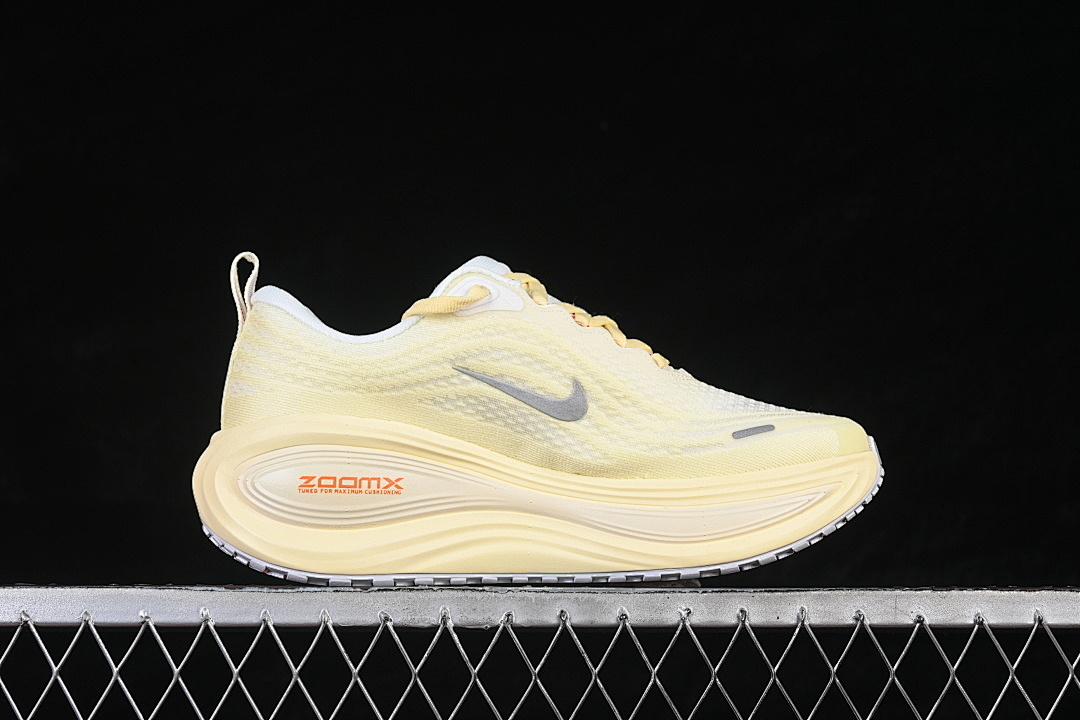 Nike [IM5020-100]-[AIR ZOOM VOMERO PLUS AIR CUSHION SHOES APRICOT/GREY]-[WOMAN:35.5-39]-[MAN:40-42] - Image 15