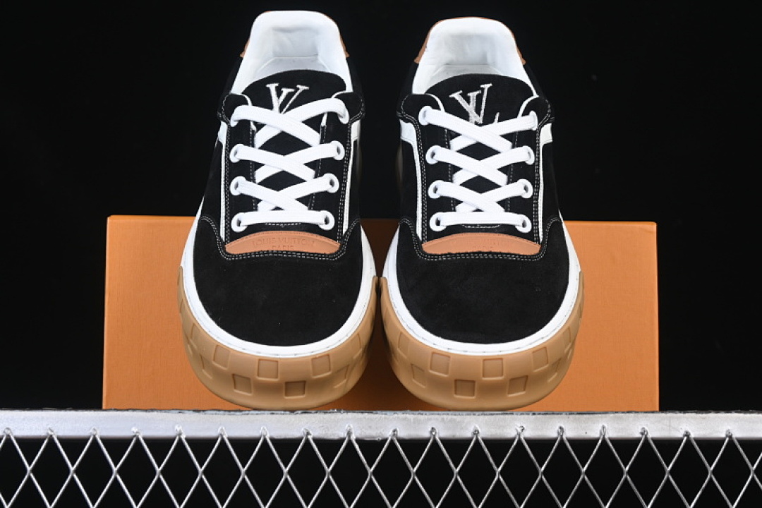 Louis Vuitton [LOUIS VUITTON SKATE SNEAKER CLASSIC 2025SS BLACK/WHITE]-[MAN:39-45] - Image 12