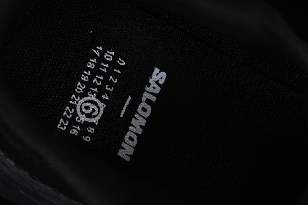 On Running [MM6 MAISON MARGIELA SPECTUR BLACK]-[WOMAN:36-39]-[MAN:40-45] - Image 4