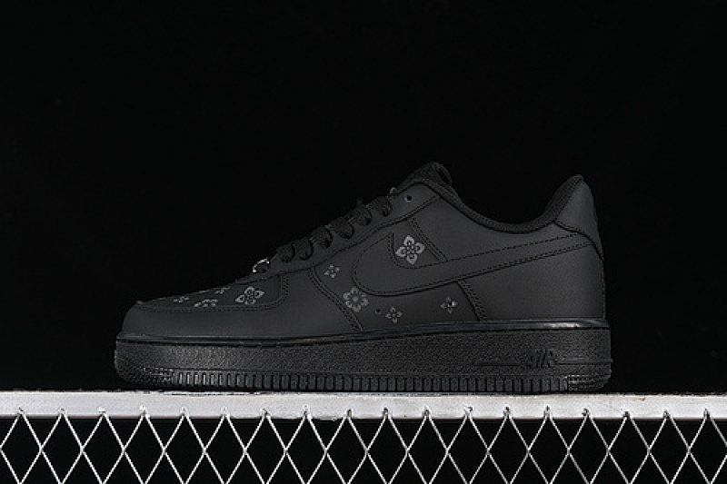 Nike Nike AIR FORCE 1 07 LOW L*V BLACK · 315122-101, photo 1