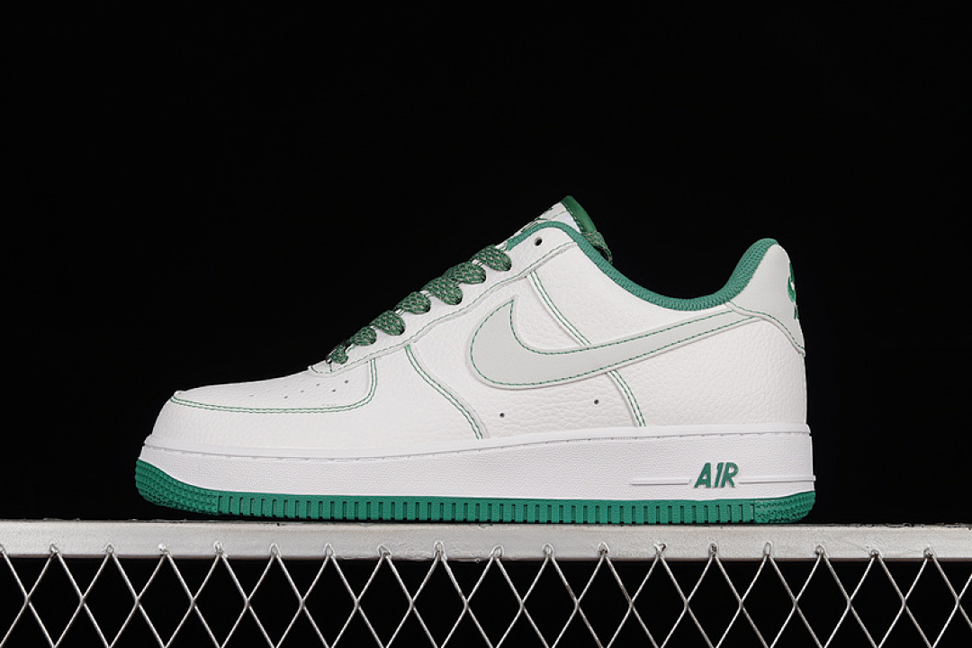 Nike [CN2806-103]-[AIR FORCE 1 LOW 07 WHITE/WHITE/GREEN]-[WOMAN:36-39]-[MAN:40-45], photo 1