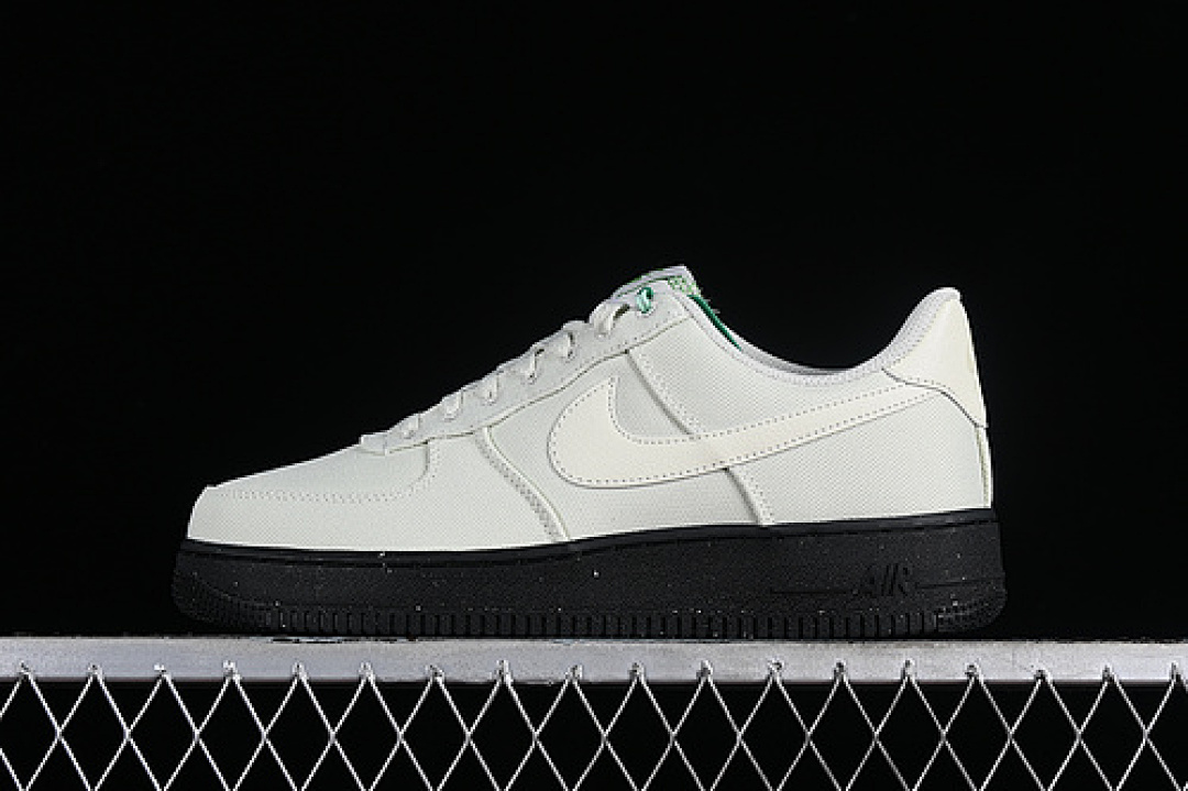 Nike Nike AIR FORCE 1 07 LOW SEA GLASS/BLACK/CHLOROPHYLL/SEA GLASS · FJ3289-001, photo 1