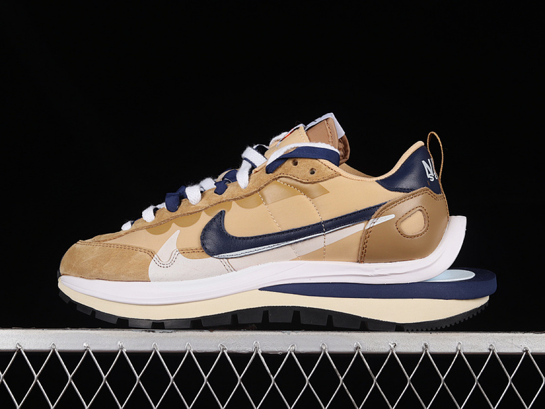 Sacai LJ Sacai X VAPORWAFFLE SESAME/BLUE VOID/WHITE · DD1875-200, photo 1