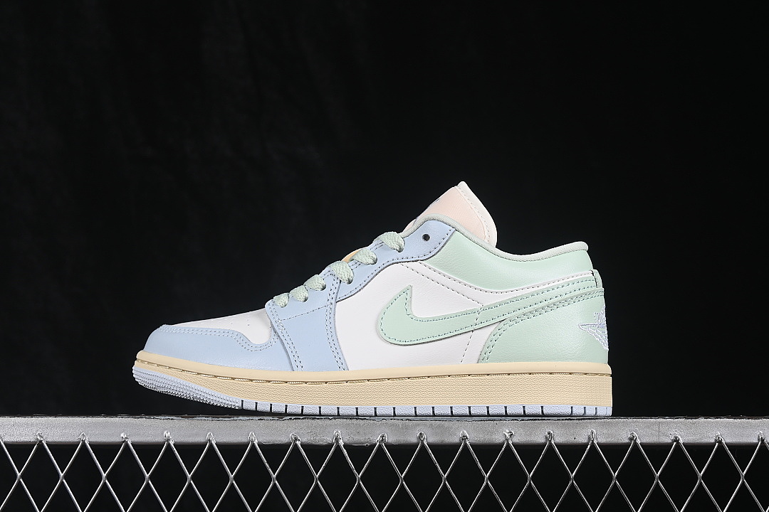 Jordan AIR Jordan 1 LOW CASUAL SNEAKERS BLUE/GREEN/WHITE · DC0774-108, photo 1