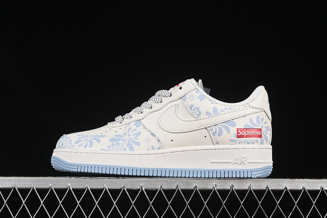 Nike Nike AIR FORCE 1 07 LOW SUPREME WHITE/GREY/BLUE · XX3168-137, photo 1