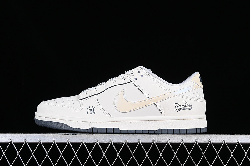 MLB Nike SB DUNK LOW MLB WHITE/BEIGE · FC1688-106, photo 1