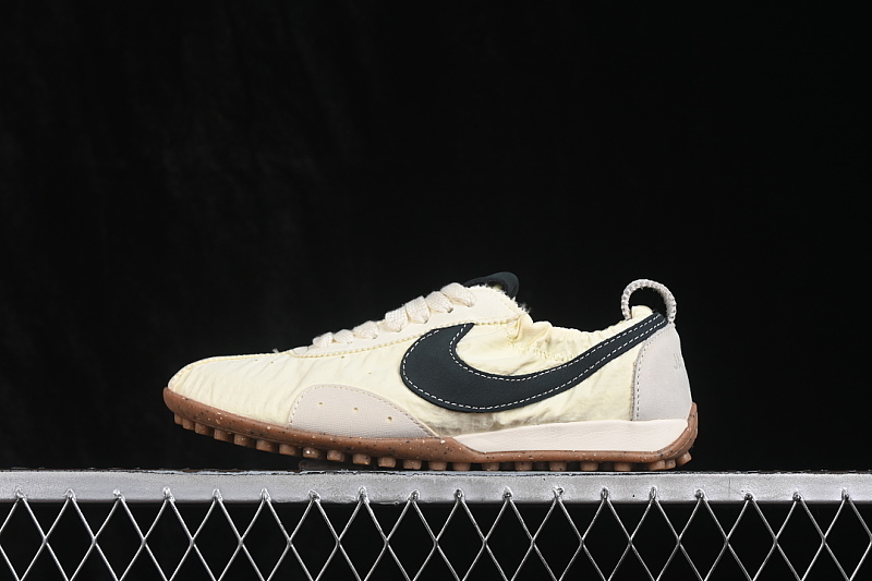 On Running On Running MOON SHOE SP ALABASTER/OFF NOIR/SOFT PEARL/BROWN · HV8547-700, photo 1