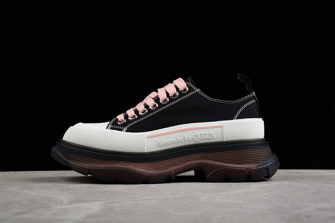 Alexander McQueen [ALE*XANDER MCQUEEN SNEAKER BLACK/WHITE/PINK]-[WOMAN:35-39]-[MAN:40-44], photo 1
