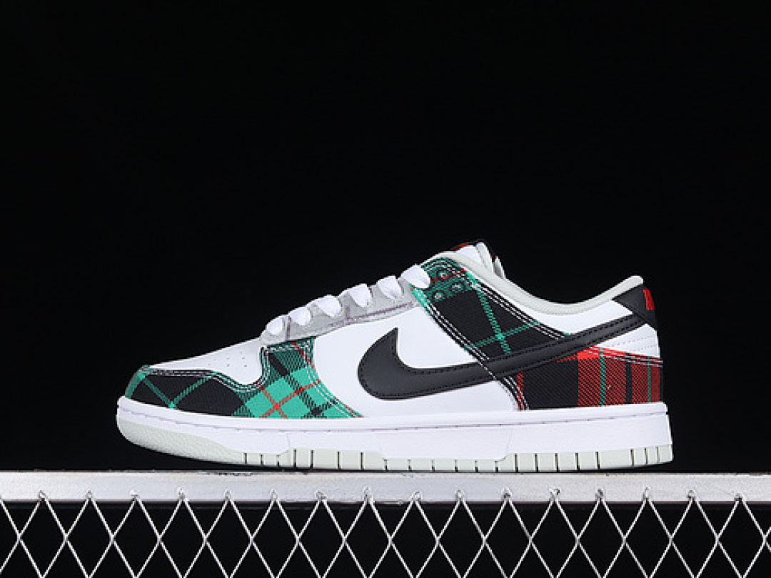 Unbranded [DV0827-100]-[SB DUNK LOW WHITE/WHITE/UNIVERSITY RED/BLACK]-[WOMAN:36-39]-[MAN:40-47.5], photo 1