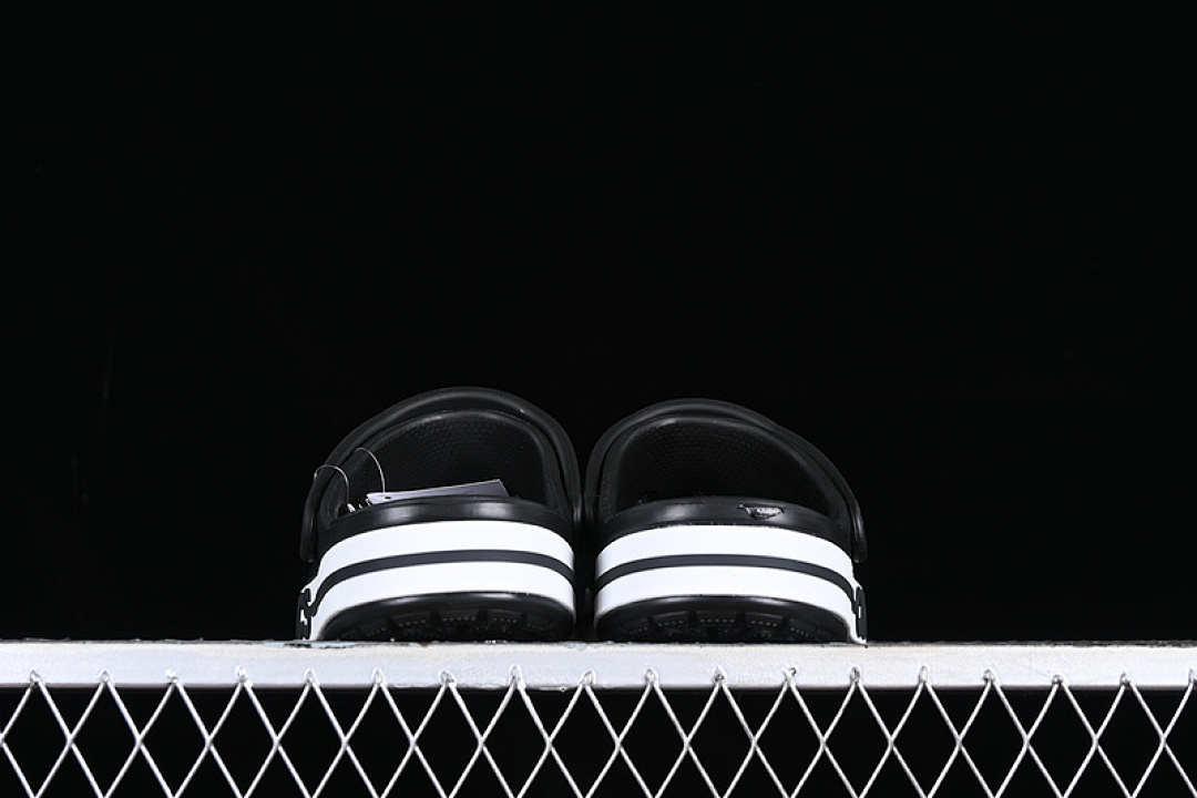 Crocs [CROCS DUAL USE BEACH HOLE SHOES WHITE/BLACK]-[WOMAN:34-39]-[MAN:40-46] - Image 7