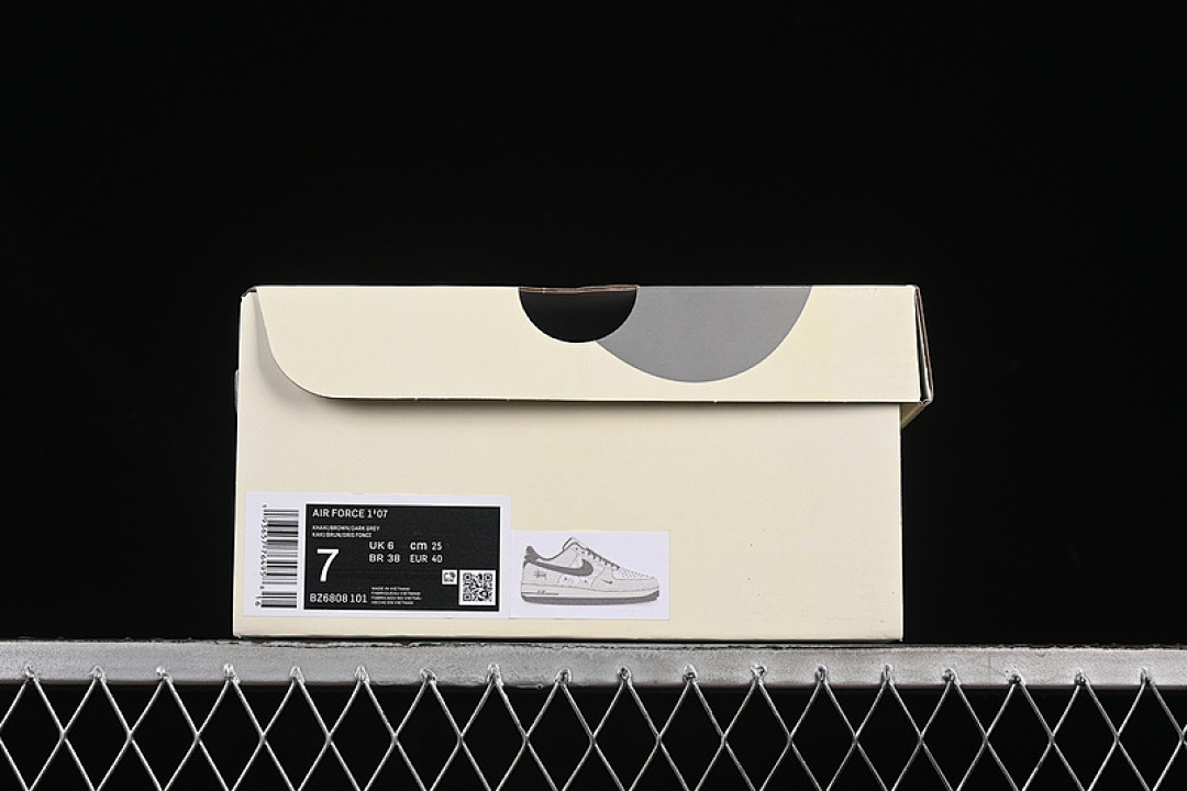 Nike [BZ6808-101]-[AIR FORCE 1 07 LOW WHITE/GREY]-[WOMAN:36-39]-[MAN:40-45] - Image 12