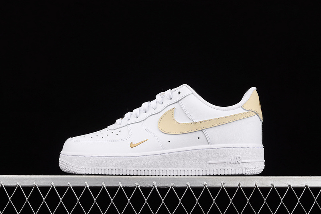Nike [CZ0270-105]-[AIR FORCE 1 LOW 07 ESSENTIAL WHITE/RATTAN/RATTAN/WHITE]-[UNSIEX:35.5-45], photo 1