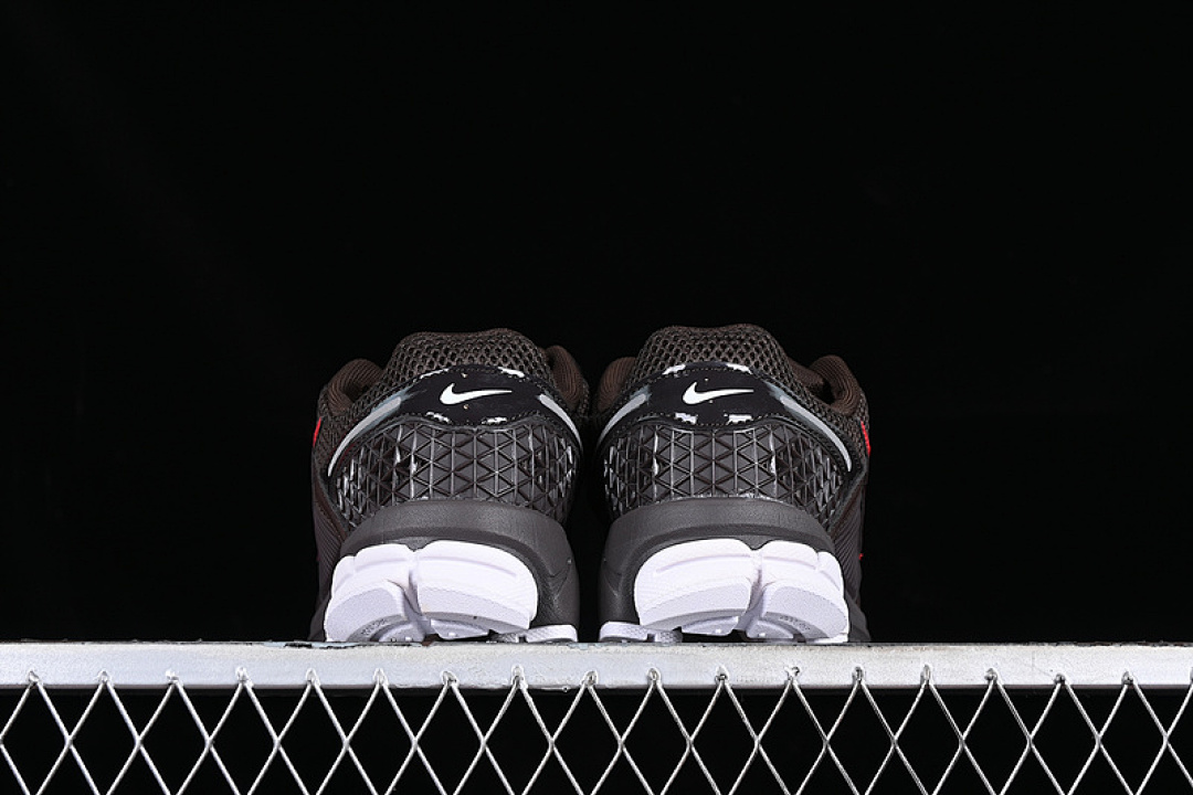 Nike [FN3420-200]-[ZOOM VOMERO 5 MS WHITE/BLACK/RED]-[WOMAN:36-39]-[MAN:40-45] - Image 14