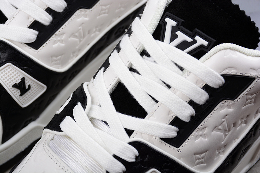 Louis Vuitton [L*V TRAINER LOW SNEAKER WHITE/WHITE/BLACK]-[WOMAN:35-39]-[MAN:40-45] - Image 9