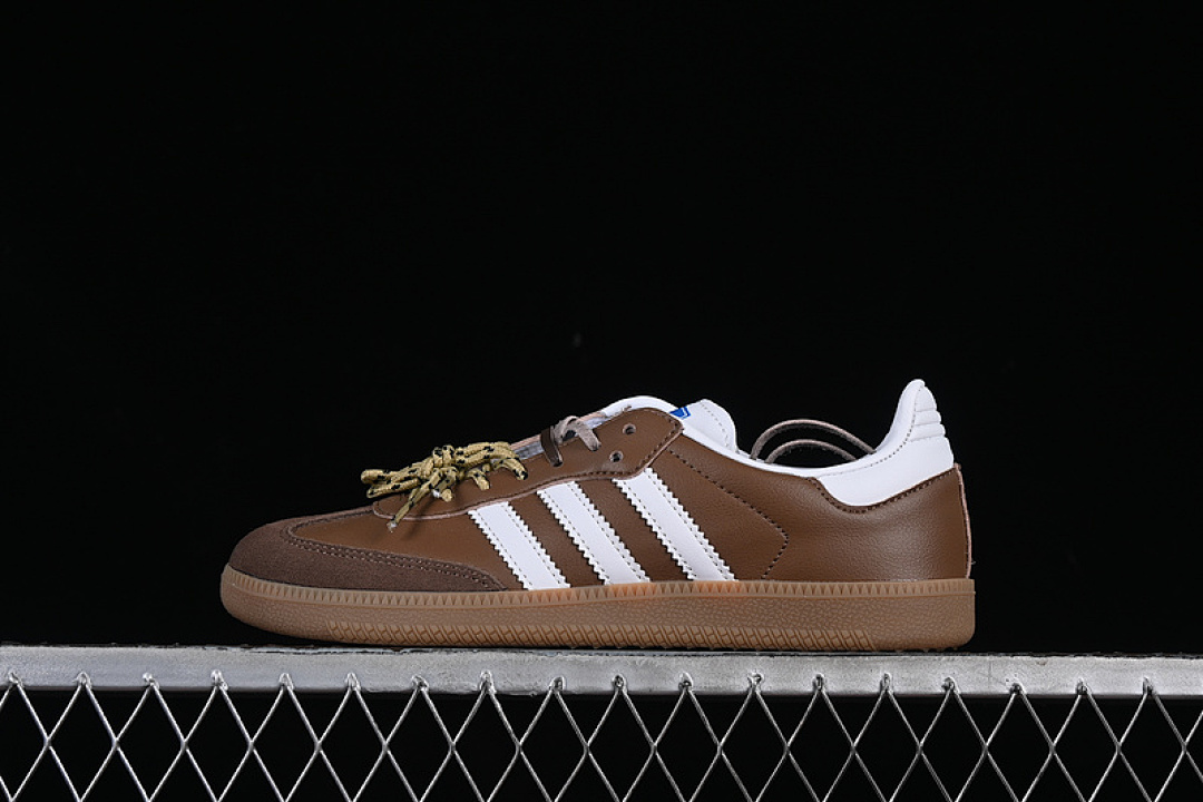 Adidas Adidas SAMBA OG CLOUD WHITE/COLLEGIATE GREEN/GUM · IE3437, photo 1