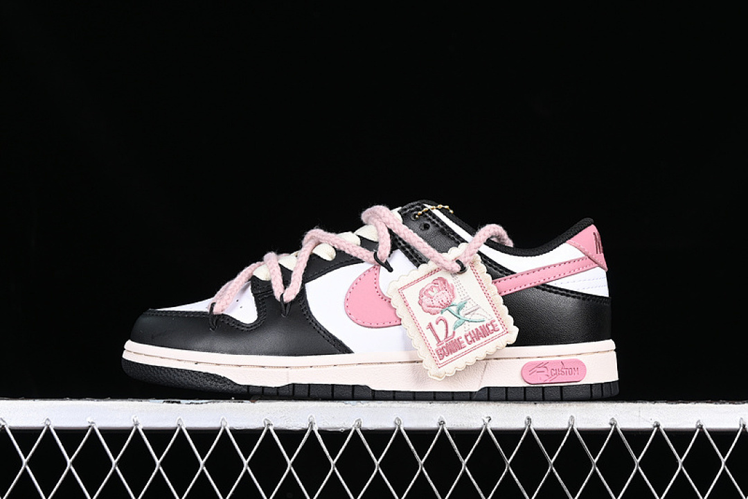 Unbranded [CW1590-100]-[DUNK LOW SB BLACK/WHITE/PINK]-[WOMAN:36-39]-[MAN:40-46], photo 1