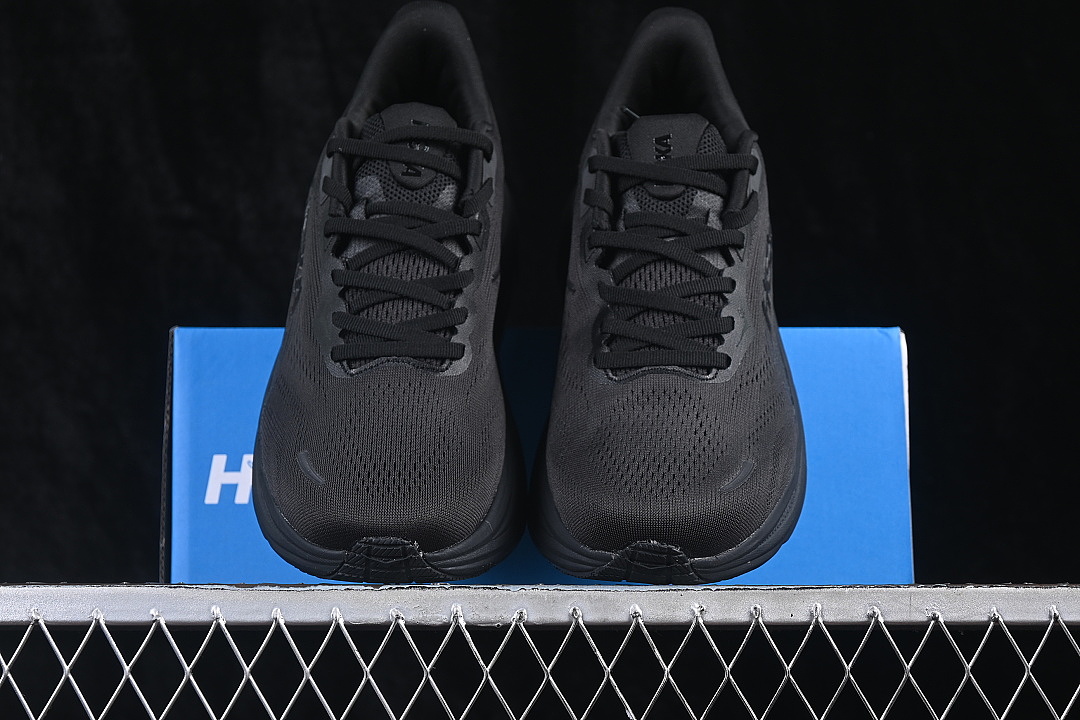 On Running [1176572 BBLC]-[ONE CLIFTON 11 MESH RUNNING SHOES BLACK/INKINESS]-[WOMAN:36-39]-[MAN:40-45] - Image 12