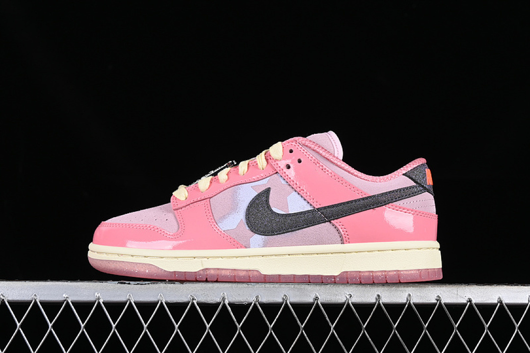 Unbranded [FN8927-621]-[DUNK LOW LX BARBIE PINK FOAM/PALE VANILLA/BLACK/LOTUS PINK]-[WOMAN:36-39], photo 1