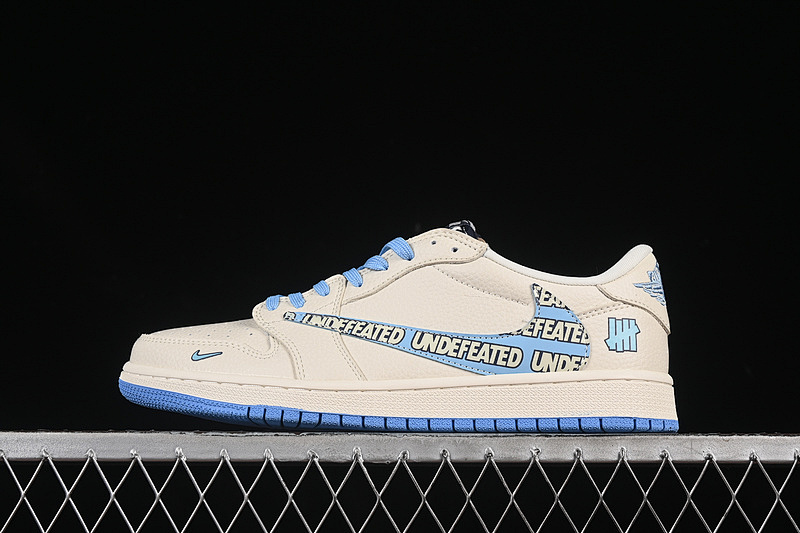 Jordan TRAVIS SCOTT X FRAGMENT DESIGN AIR Jordan 1 LOW OG SP BEIGE/BLUE · LD2025-013, photo 1